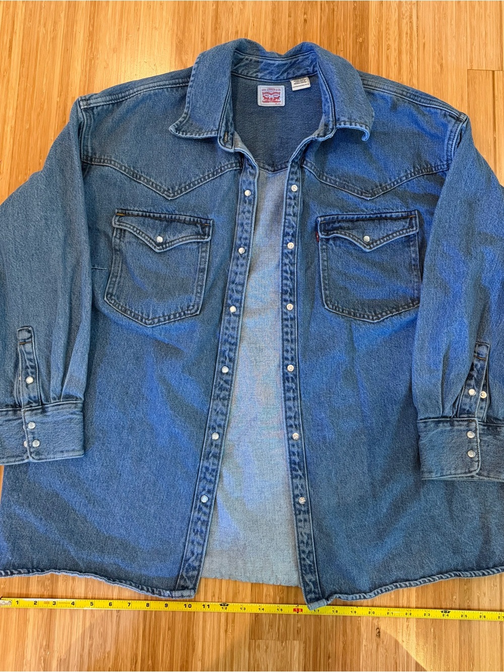 Levi’s Women's Classic Denim Western Shirt Jacket - Blue